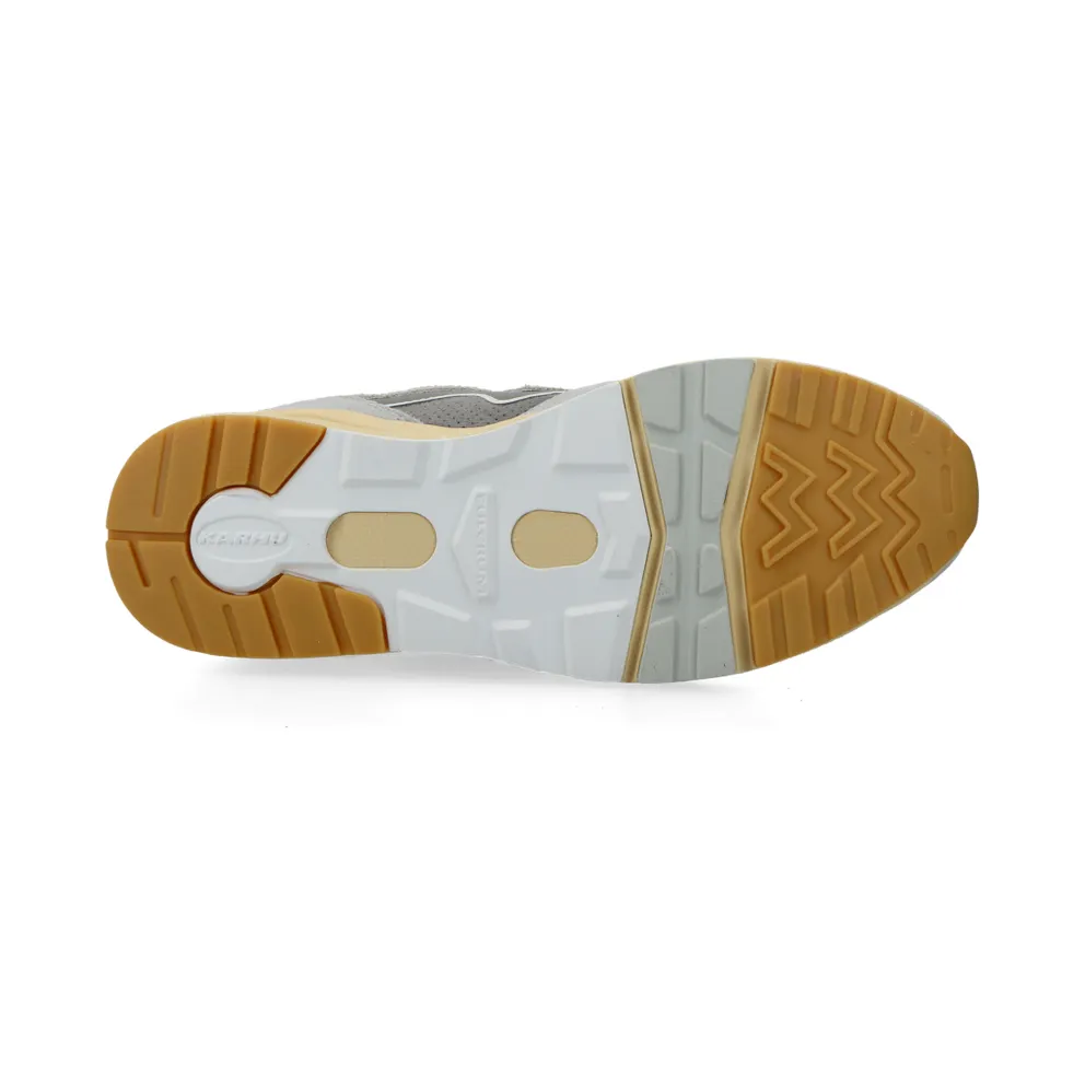 Karhu Aria 95 (lunar rock / foggy dew) – F803117