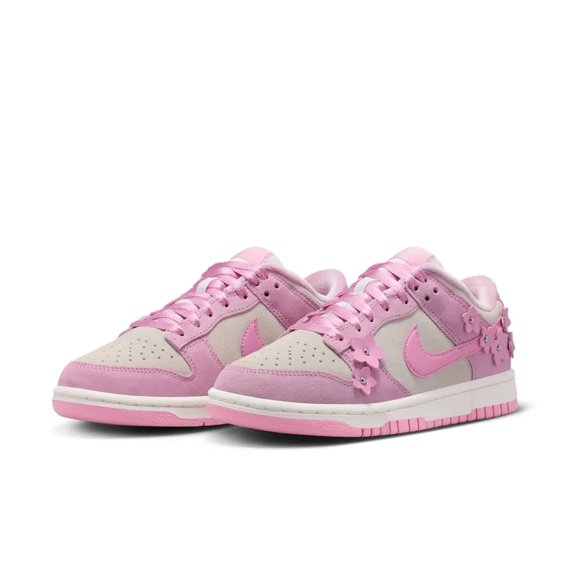 Nike Dunk Low “Femme Pink Flower” (IV4726-600)
