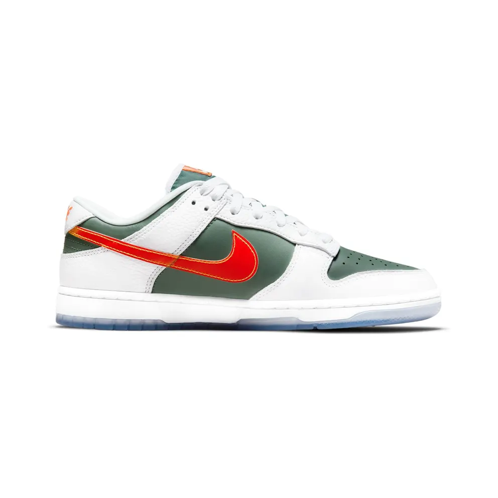 Nike Dunk Low SE NY vs. NY (DN2489-300)