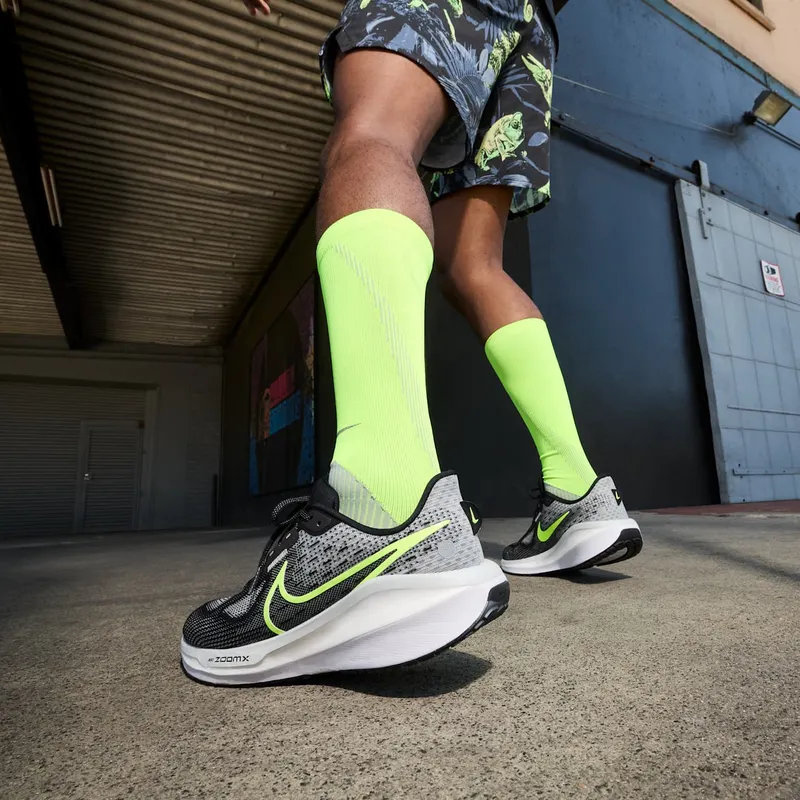Nike Vomero 17 “Black Light Smoke Grey Volt” (FB1309-001)