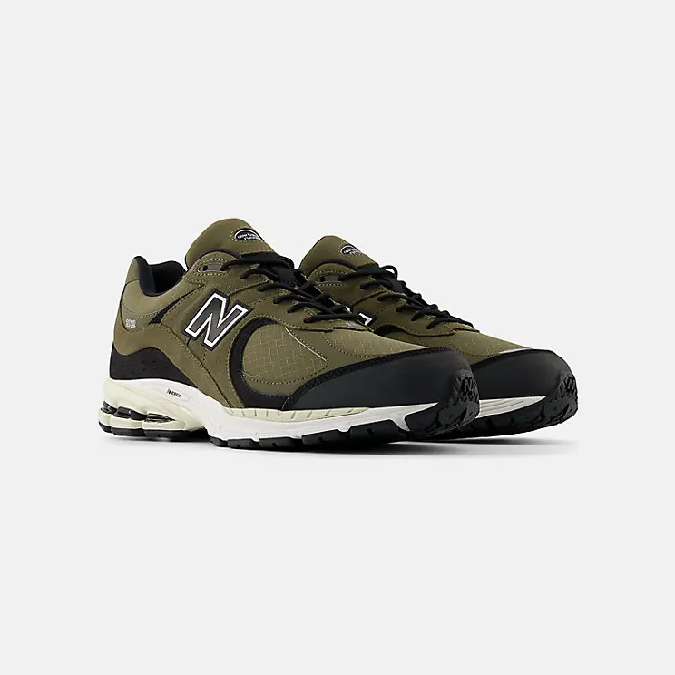 new-balance-2002r M2002RXU