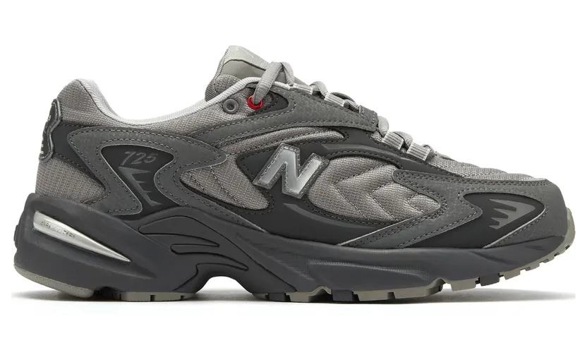 New Balance 725 ML725C