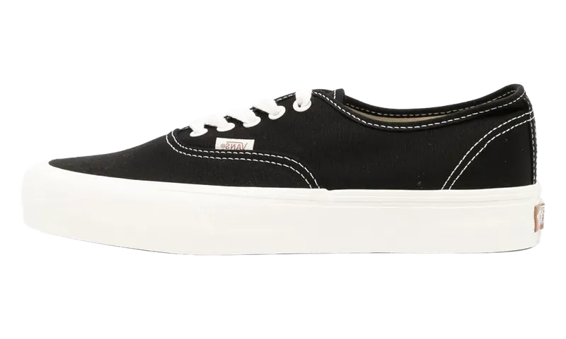 Vans Authentic VR3 Shoe “Black / Marshmallow” (VN0005UD1KP)