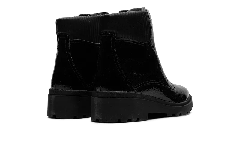 Clarks CALLA ZIP “Black” (26167694)