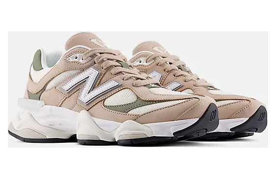 New Balance 9060 “Mindful Grey / Dark Olivine”: monster stampt door (4)