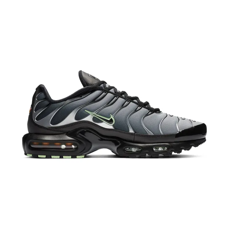 nike-air-max CZ7552-001