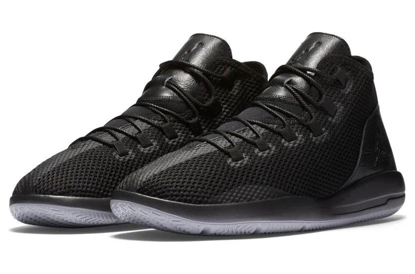 Jordan Reveal Black