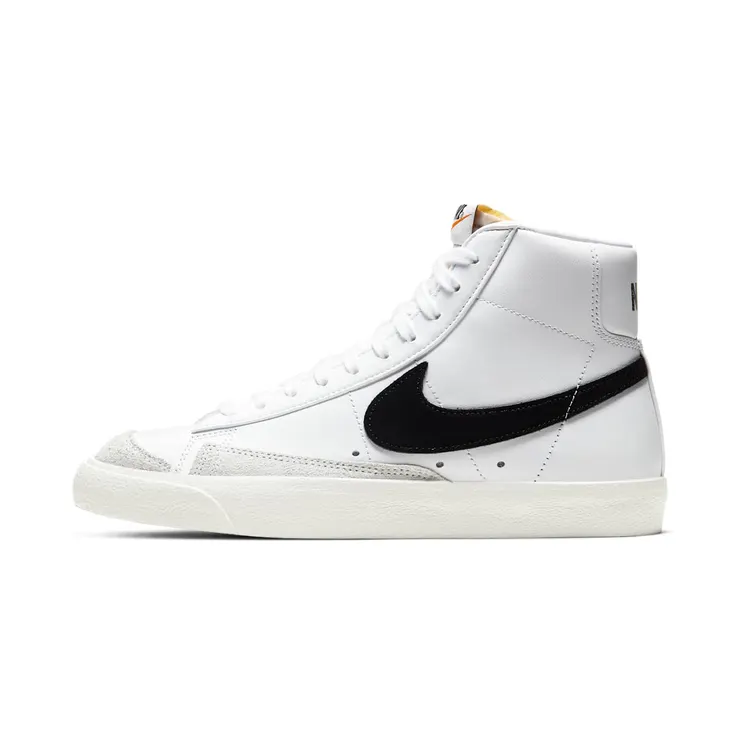 Nike Blazer Mid ’77 Wmns “White / Sail / Peach / Black” (CZ1055-100)