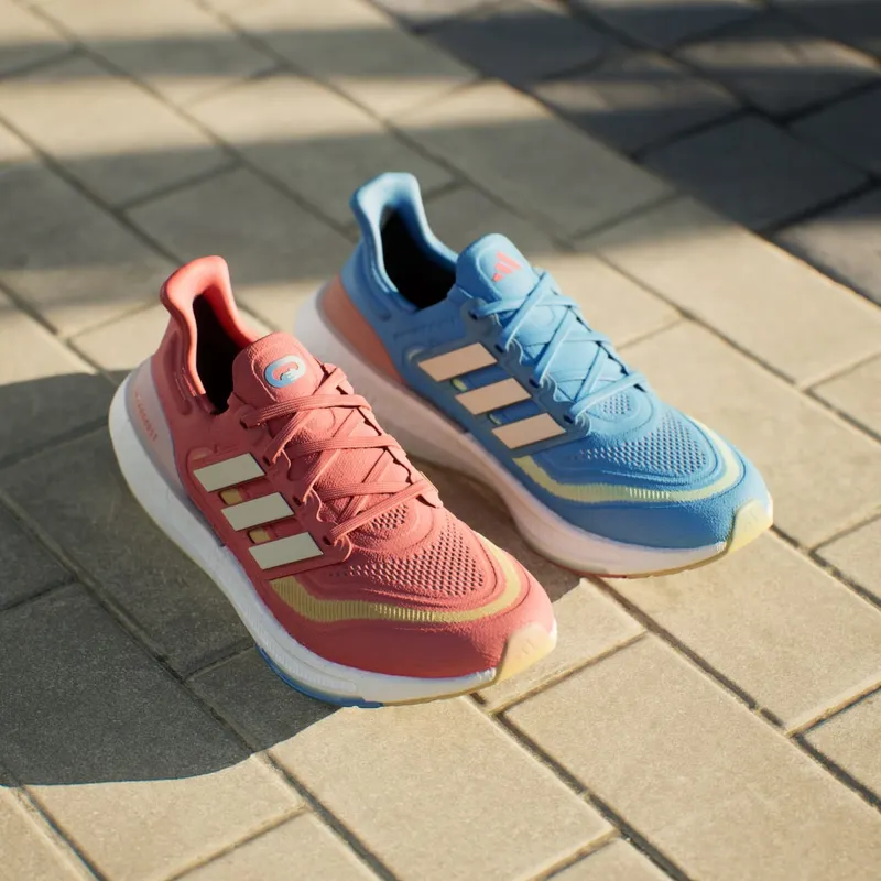 adidas Ultra Boost Light Blue Burst (IE8488)