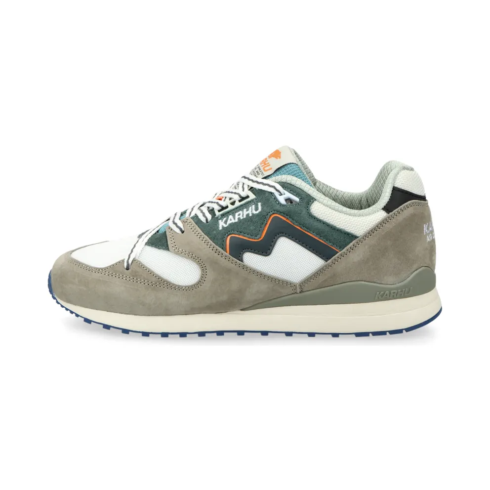 Karhu Synchron Classic (abbey stone / turbulence) – F802675
