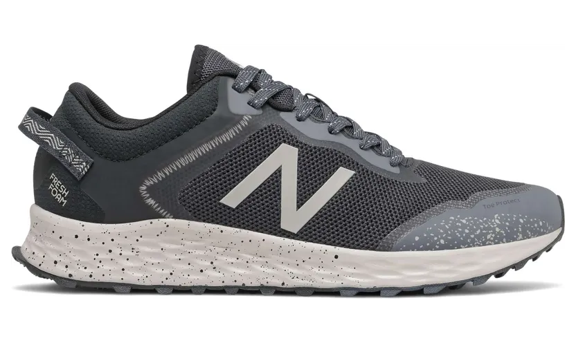 new-balance-sneaker MTARISCK