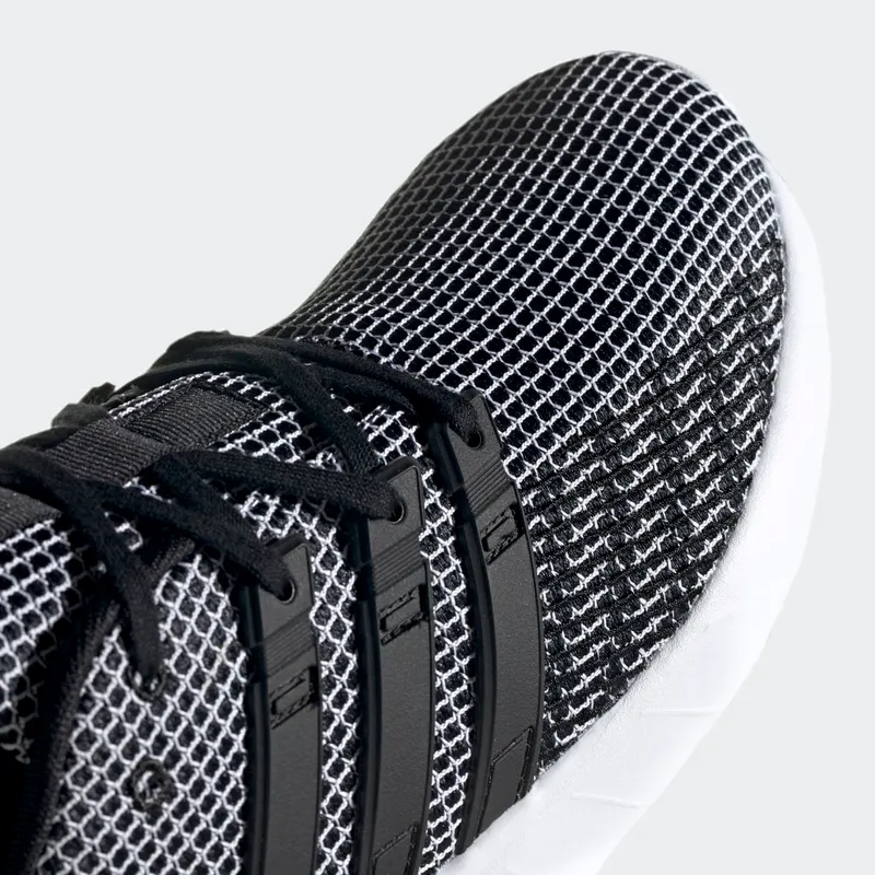 Adidas Questar Flow Core Black / Core Black / Cloud White (EG3192)