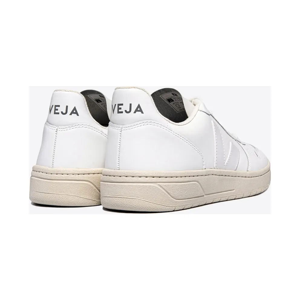 Veja V-10 Leather Extra White (VX0201270)