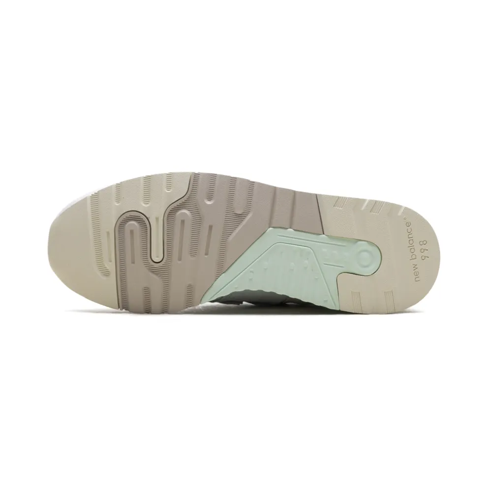 New Balance 997.5 “MiUSA Kith Easter White Ice Blue Peach” (U9975KT)