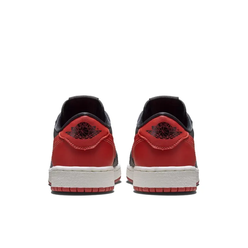 Jordan 1 Retro Low Bred 2015 (GS) Black/Varsity Red-Sail (709999-001)
