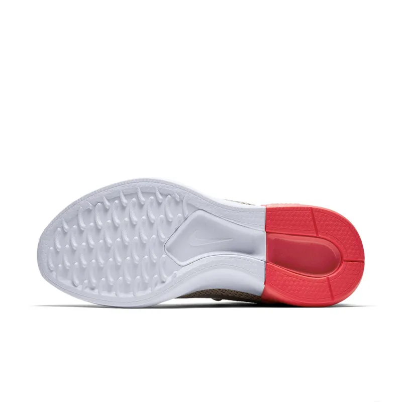 Nike Duel Racer “String/White/Light Charcoal/Chrome” (927243-201)