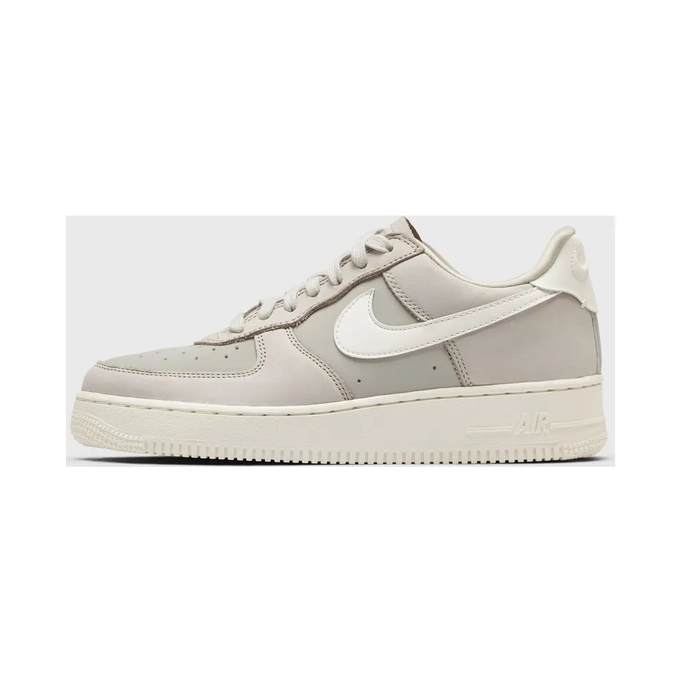 Nike Air Force 1 Light Bone / Sail