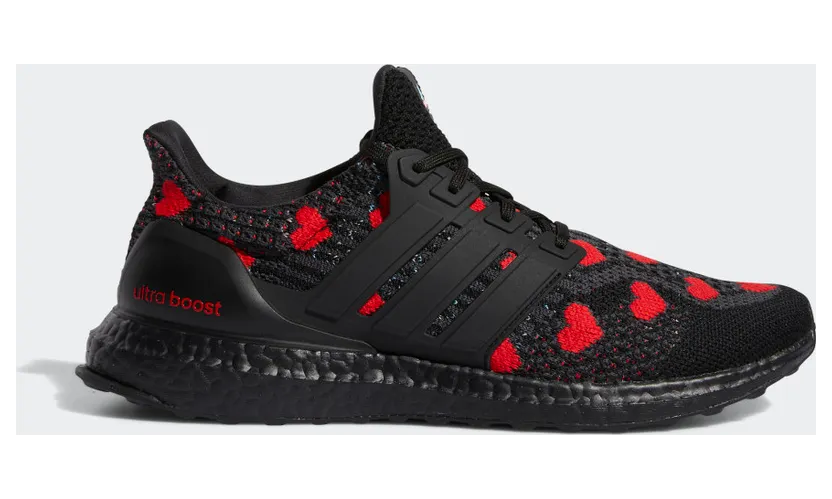 adidas Ultraboost 5.0 DNA Core Black / Core Black / Vivid Red (GX4105)