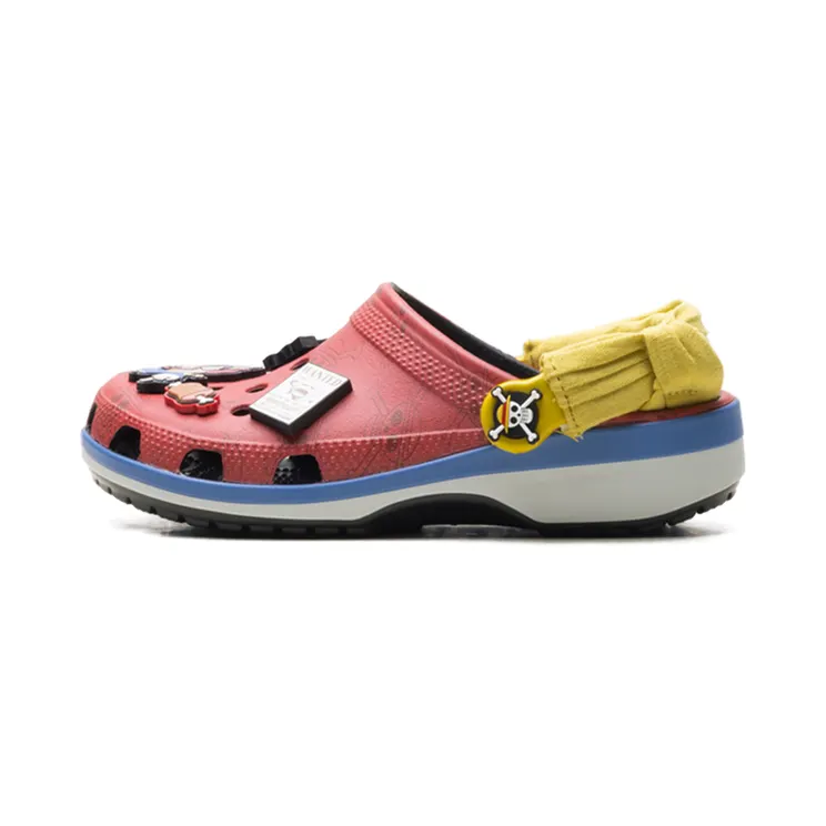 Crocs Classic Clog “One Piece Monkey D. Luffy” (212125-90H)