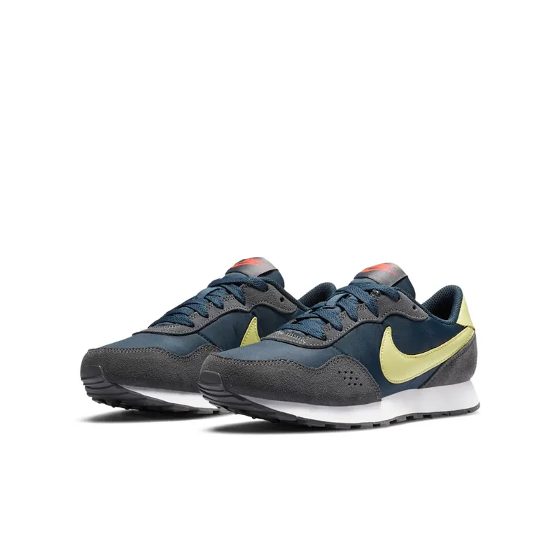 Nike MD Valiant Older Kids’ Blue (CN8558-400)