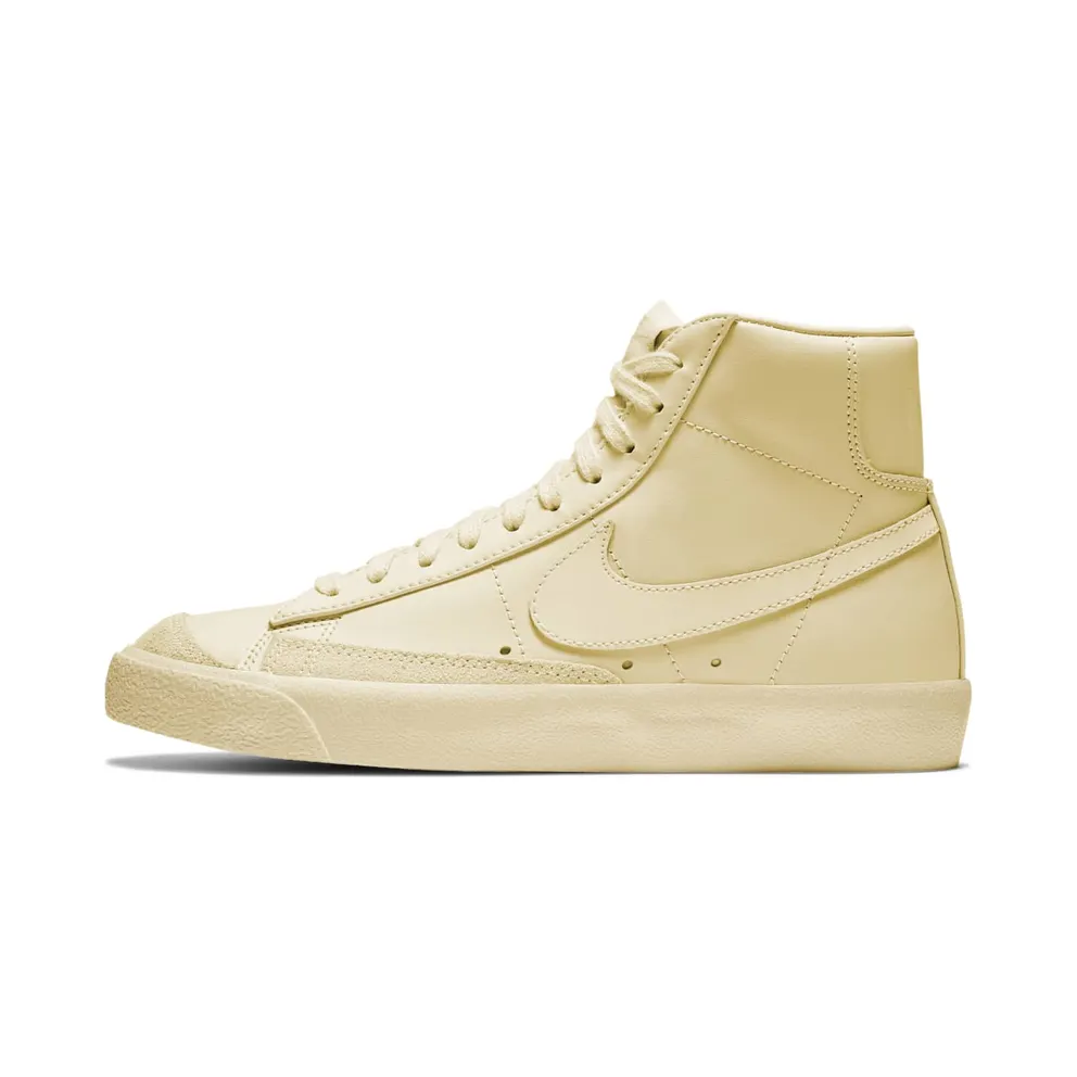 Nike Blazer Mid 77 Coconut Milk (W)