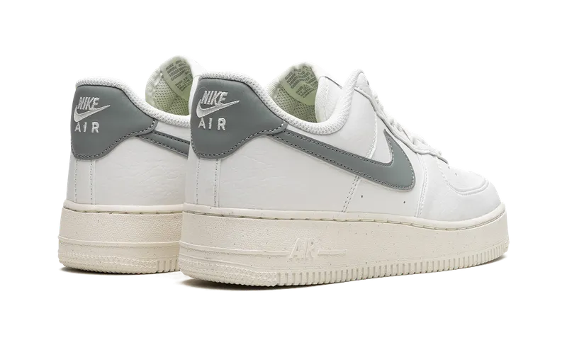 Nike AIR FORCE 1 ’07 NEXT NATURE MNS “Mica Green” (DN1430-107)