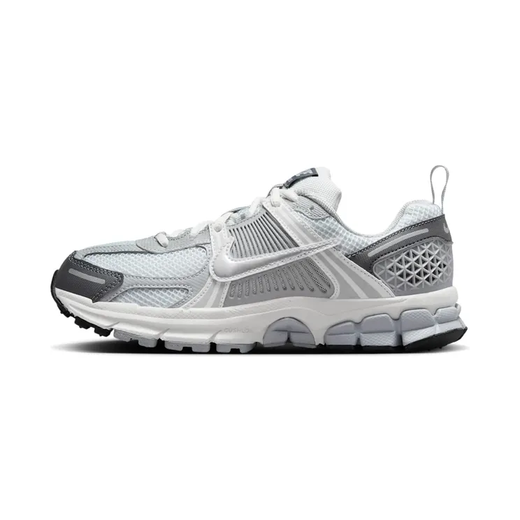 Nike Zoom Vomero 5 “Pure Platinum / Summit White / Dark Grey / Metallic Silver” (HF6998-002)