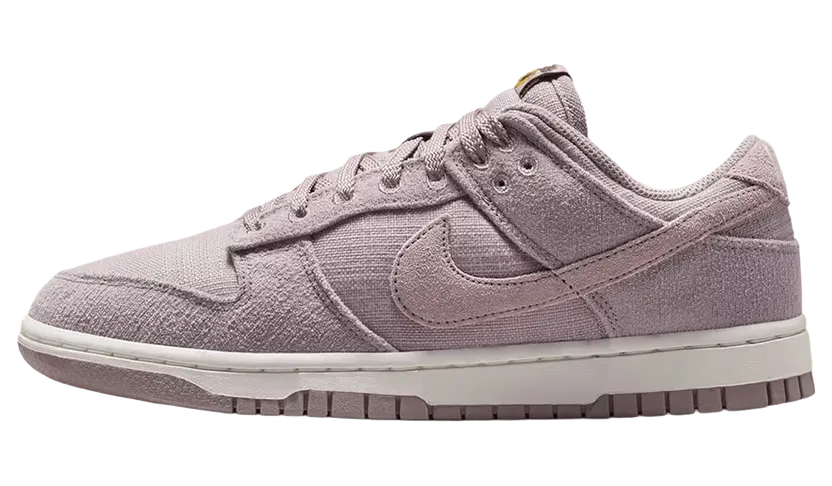 Nike Dunk Low “Now Accepting All Flowers” (IQ0386-226)