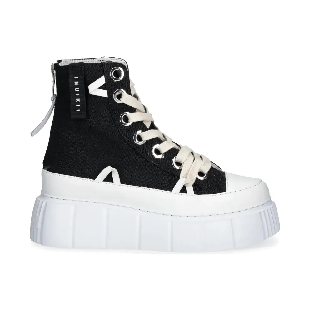 Inuikii Matilda aus Canvas – Black (10010020012000)