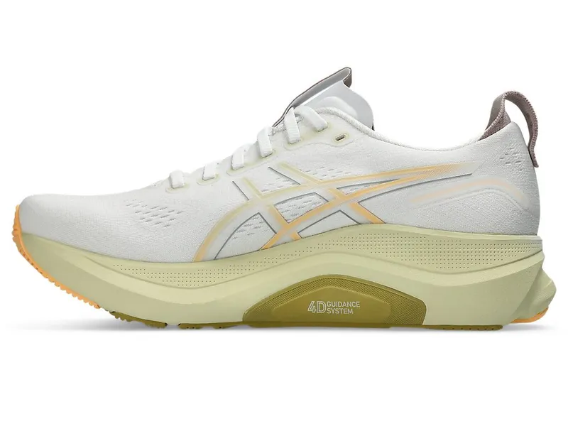 ASICS GEL-KAYANO 32 “White / Orange Glow” (1011C052-101)