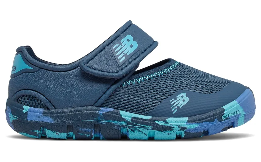 new-balance-sneaker IO208NV2