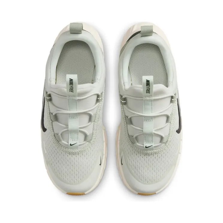 nike-free IQ5811-002