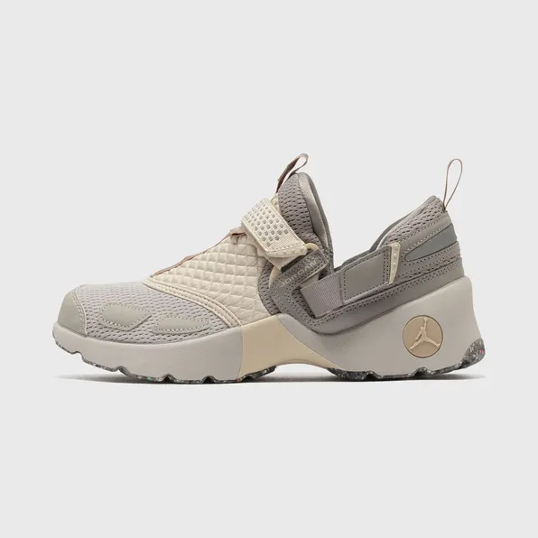 Jordan Trunner LX Light Iron Ore Enigma Stone