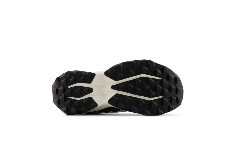 New Balance Dynasoft Tektrel V1 Black White (WTTTRSCK)