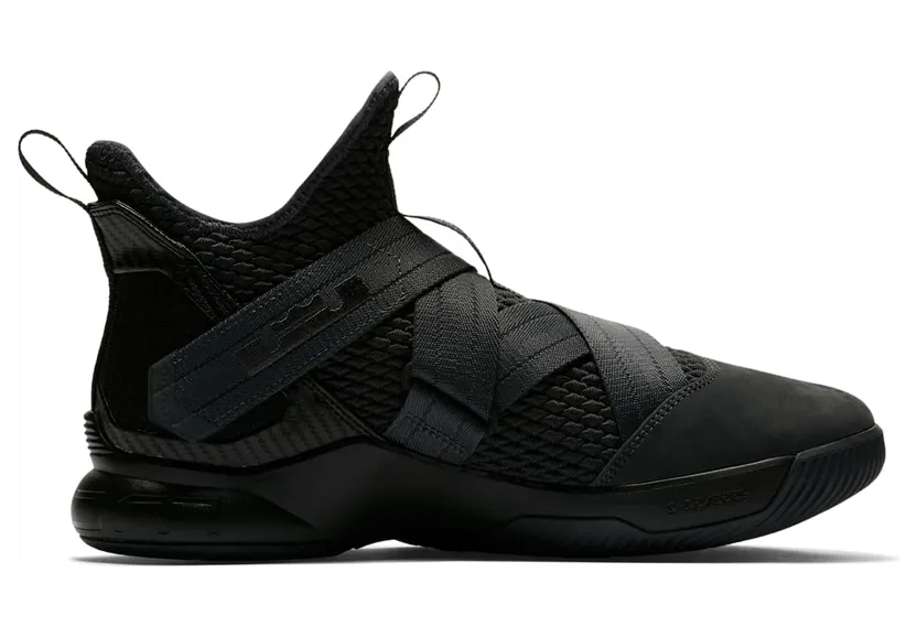 nike-lebron AO4054-002