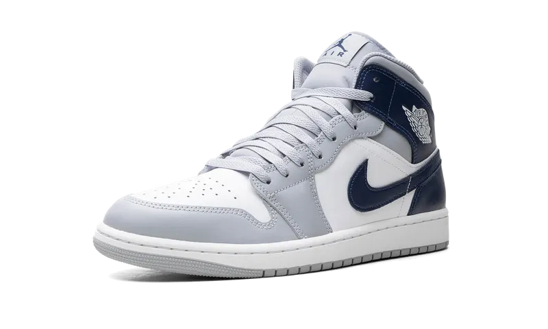 Air Jordan 1 Mid “Wolf Grey Midnight Navy” (DQ8426-104)