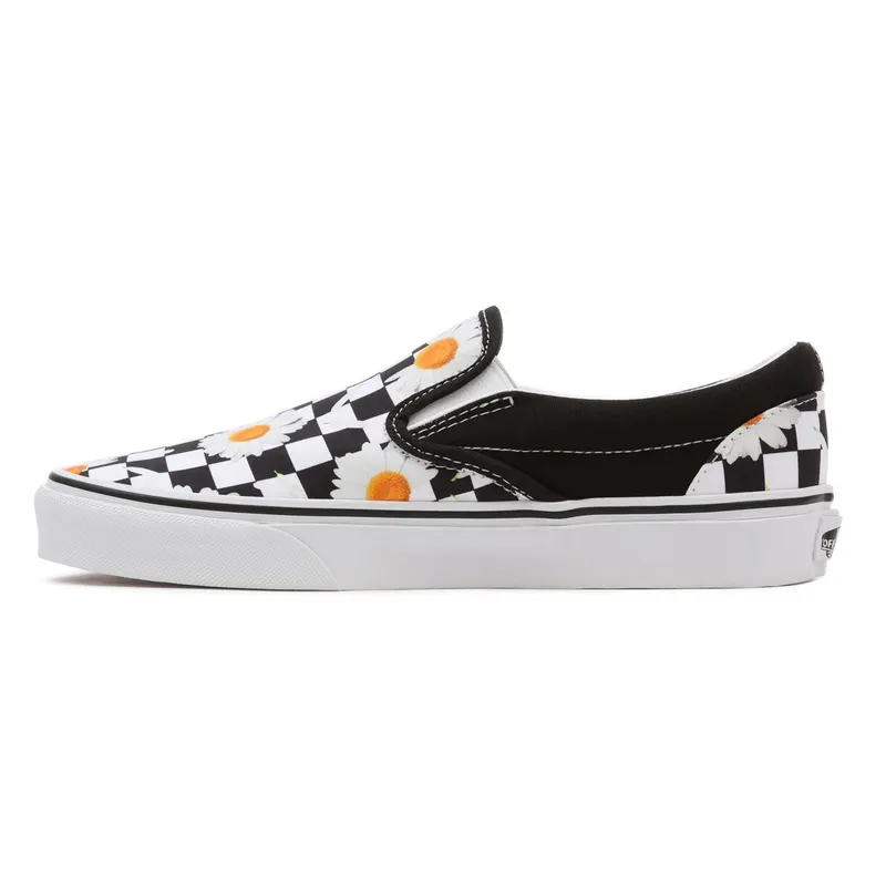 VANS Love Me/love Me Not Classic Slip-on Shoes Black (VN0A5JMHB0B)