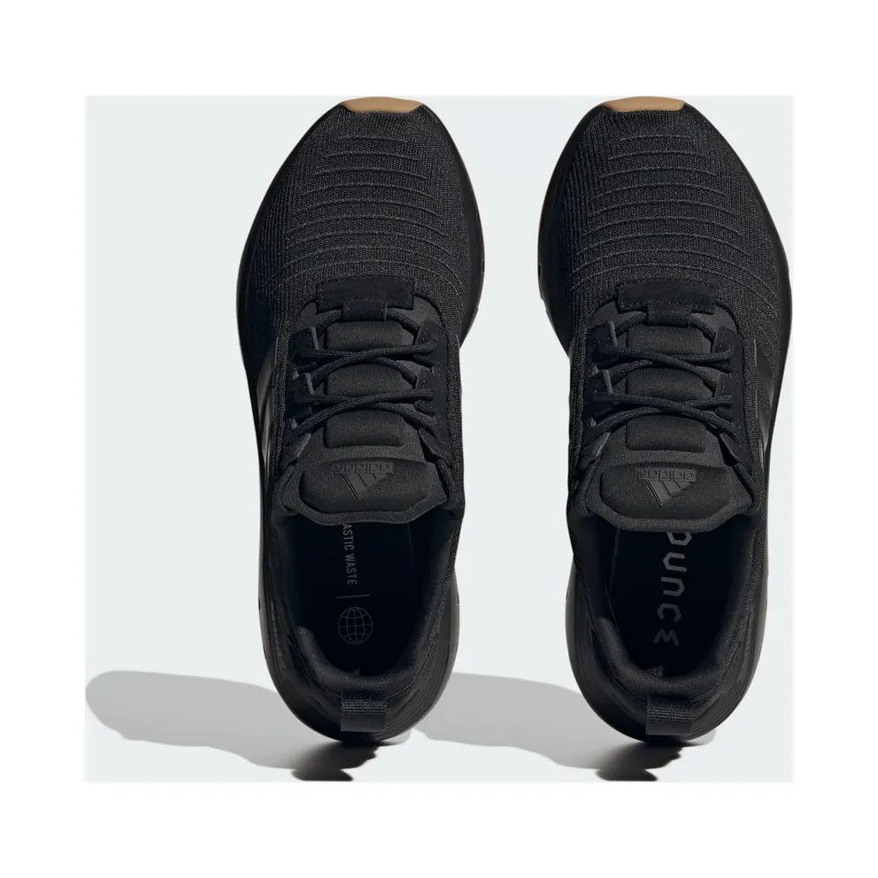 adidas Swift Run Core Black / Core Black / Gum (IG4704)