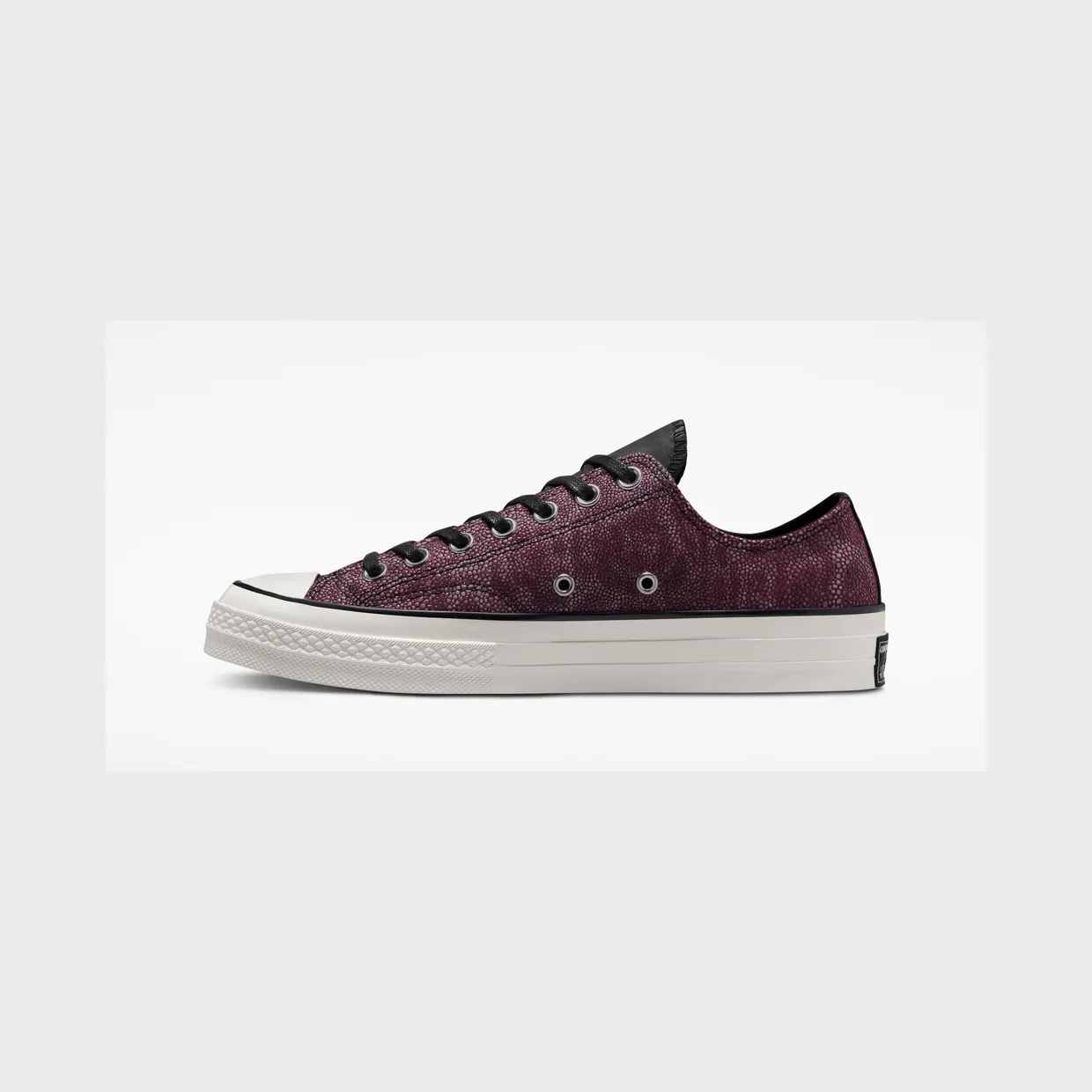 converse-chuck-taylor-all-star A01085C