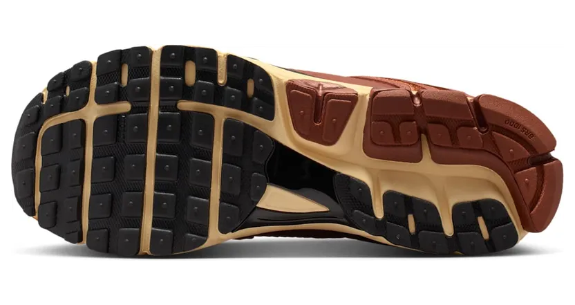 nike-air-zoom IO4555-200