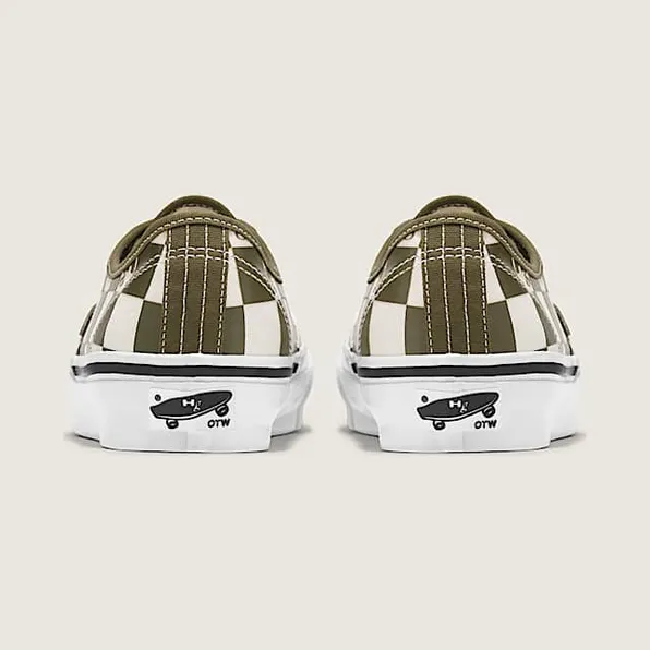 vans-authentic VN000EEUDOL