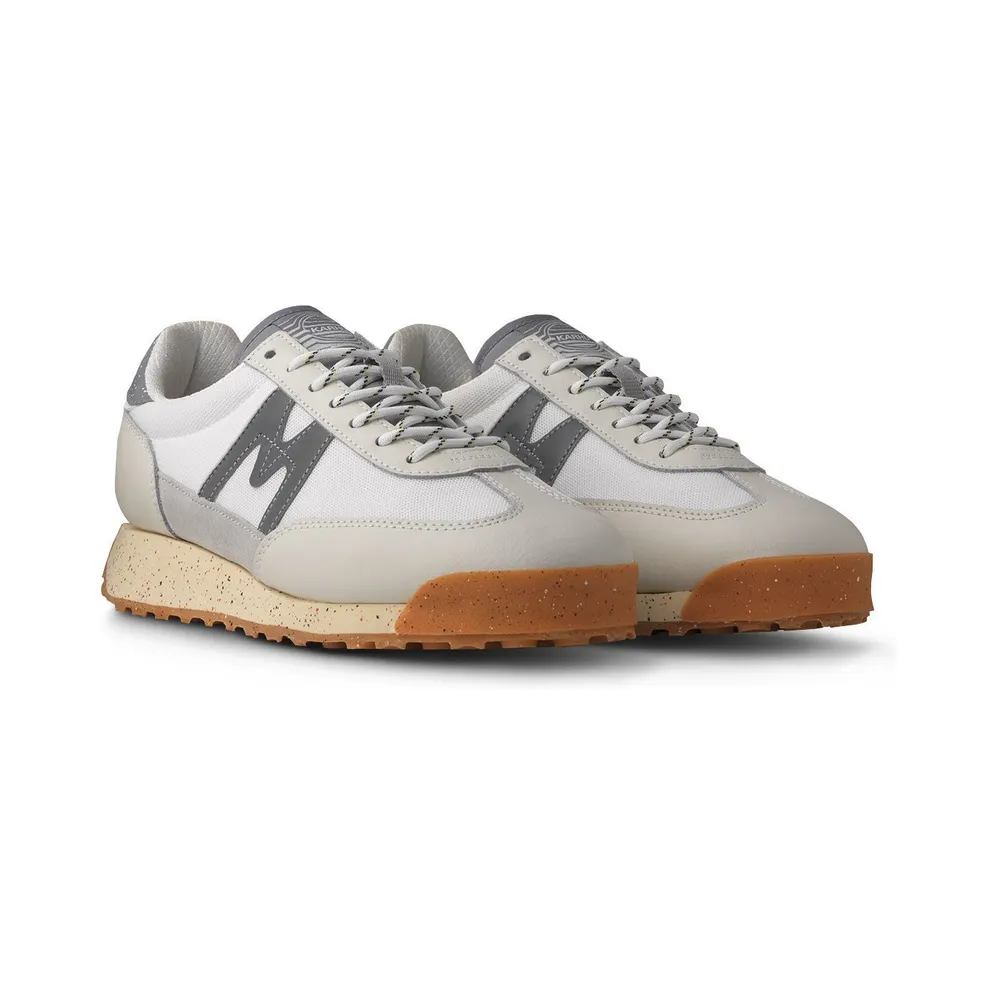 Karhu Mestari – “Flow State Pack – Lily White” (F840007)