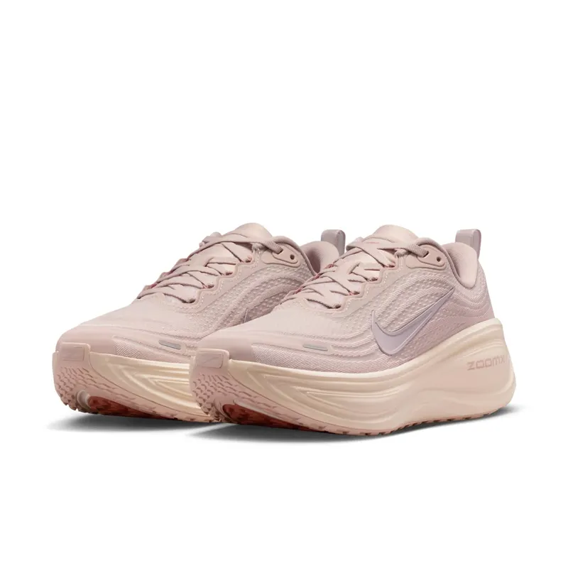 Nike Vomero Plus “Silt Red Stardust” (HV8154-605)