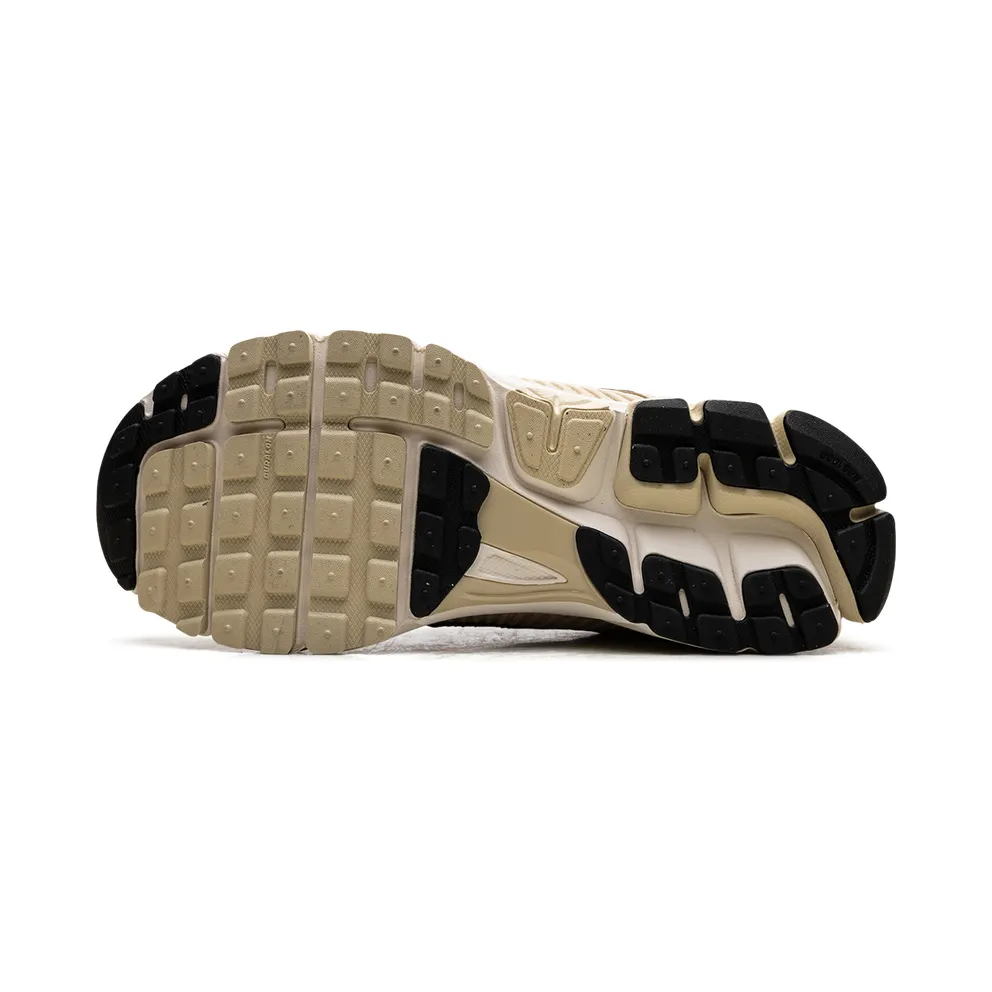 Nike Air Zoom Vomero 5 “Team Gold” (FJ2028-700)