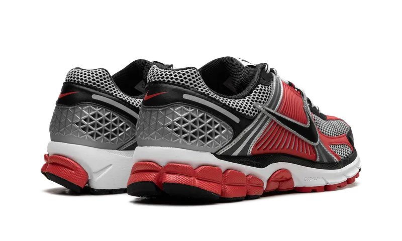 Nike Zoom Vomero 5 “Metallic Silver University Red” (HV0926-095)
