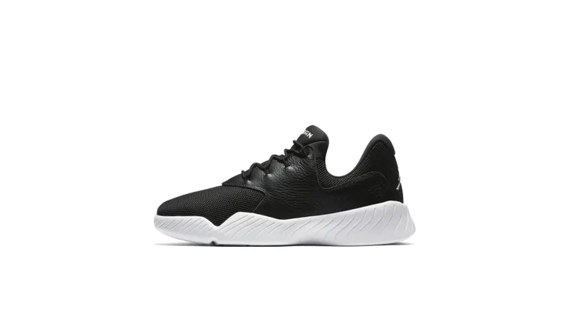 Nike J23 Low Black White Black/White (905288-010)