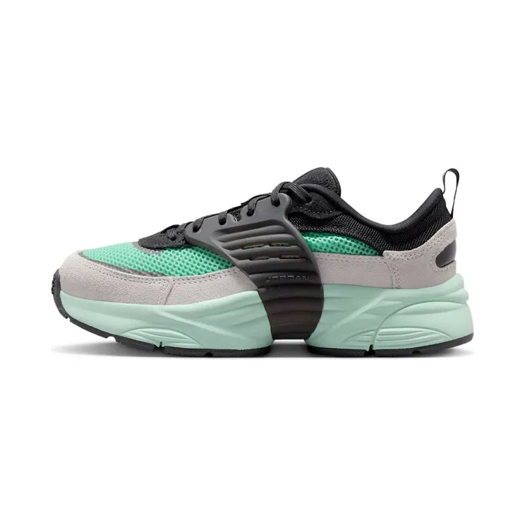 Jordan Air Jordan Trunner “Black / Neutral Grey / Mint Foam / Green Glow” (II6531-004)