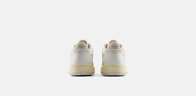 New Balance BB950 – “ANGORA / SHIPYARD” (U950384)