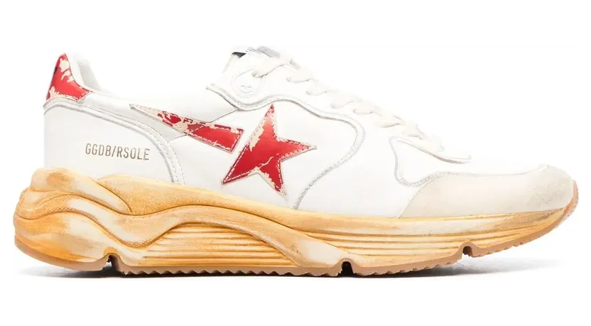 Golden Goose Running Sole Sneakers mit Lederstern und Fersenlasche mit rotem Print – Weiß (GMF00126F003460)