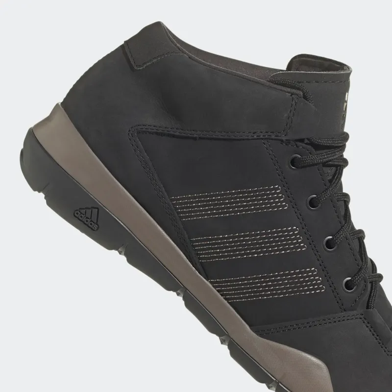 adidas-terrex M18558